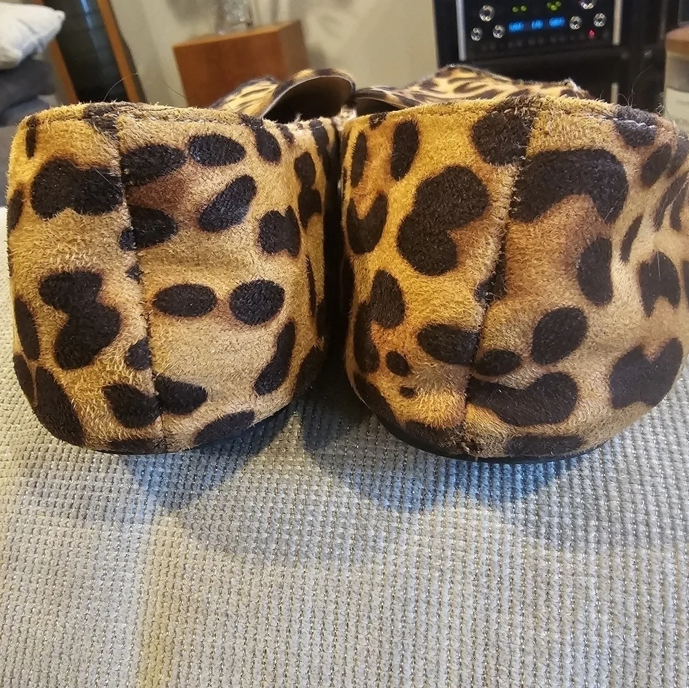 R2 Leopard Print Flats Size 9.5